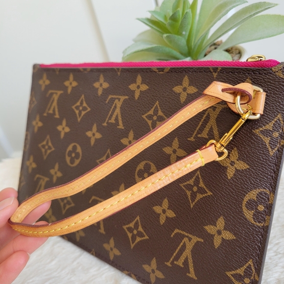 💕 LOUIS VUITTON Neverfull Monogram "PEONY" Mm/Gm Clutch/ Wristlet/Crossbody - Picture 6 of 15
